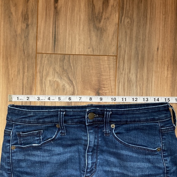 🛍️ [handed down] Universal Thread | Dark Wash Jean Shorts - Picture 3 of 7